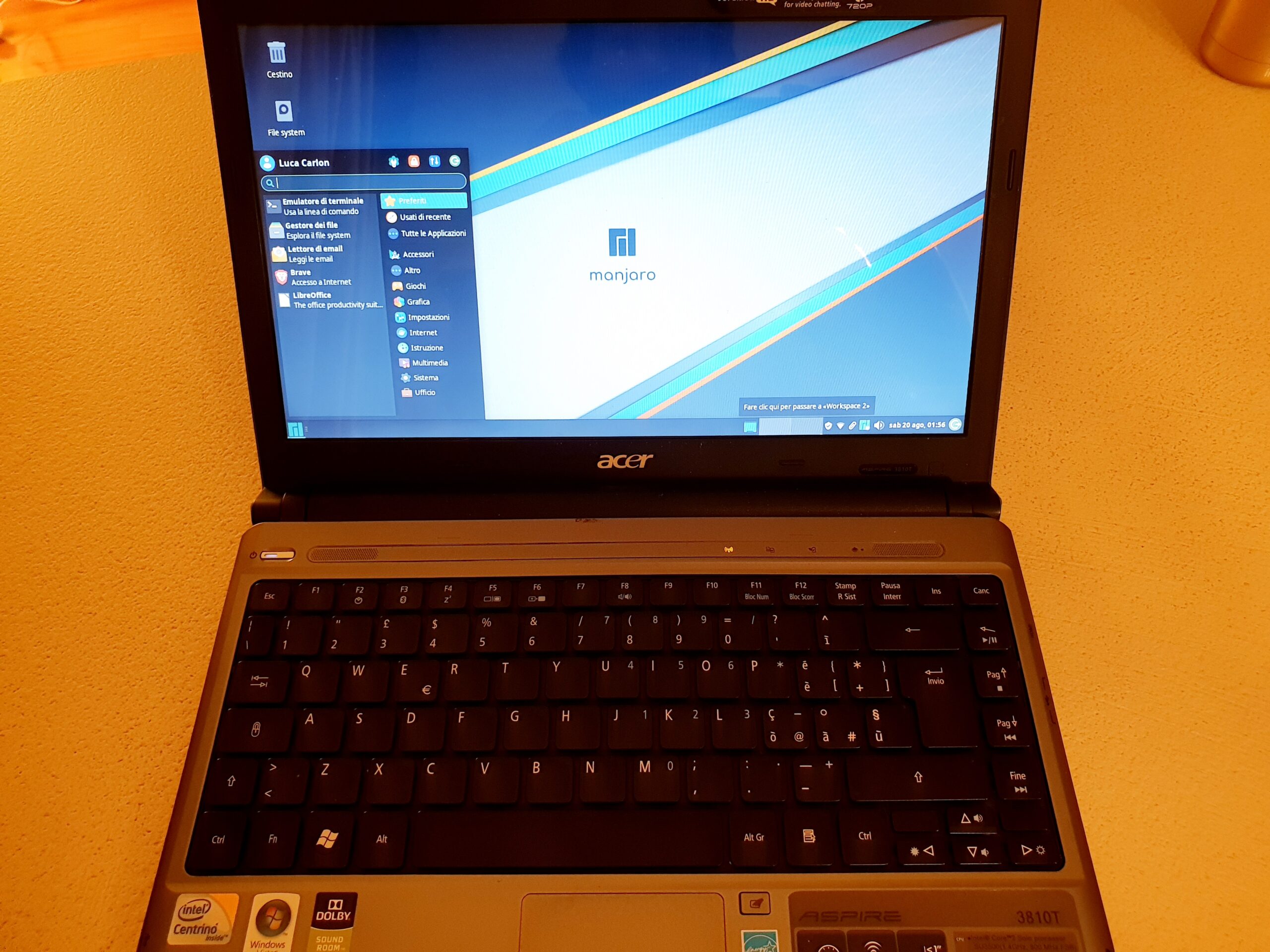 Manjaro on a Acer 3810T.